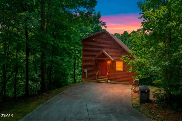 3884 Locust Ridge Road, Sevierville, TN 37876
