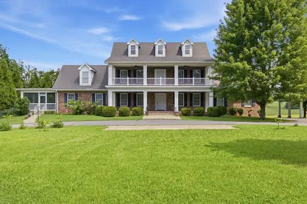 444 Old Pond Lane, Dickson, TN 37055