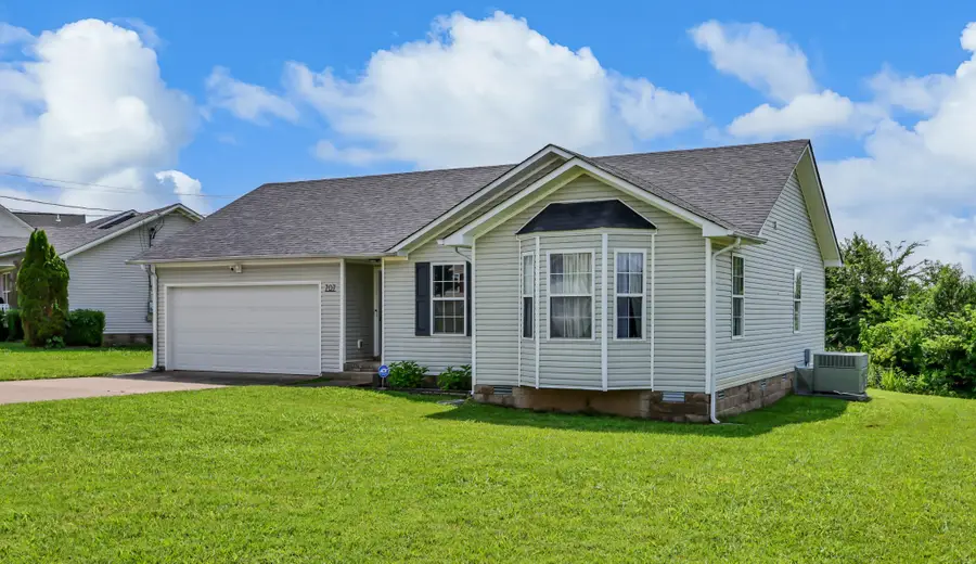 707 Shetland Dr, Oak Grove, KY 42262 - #3