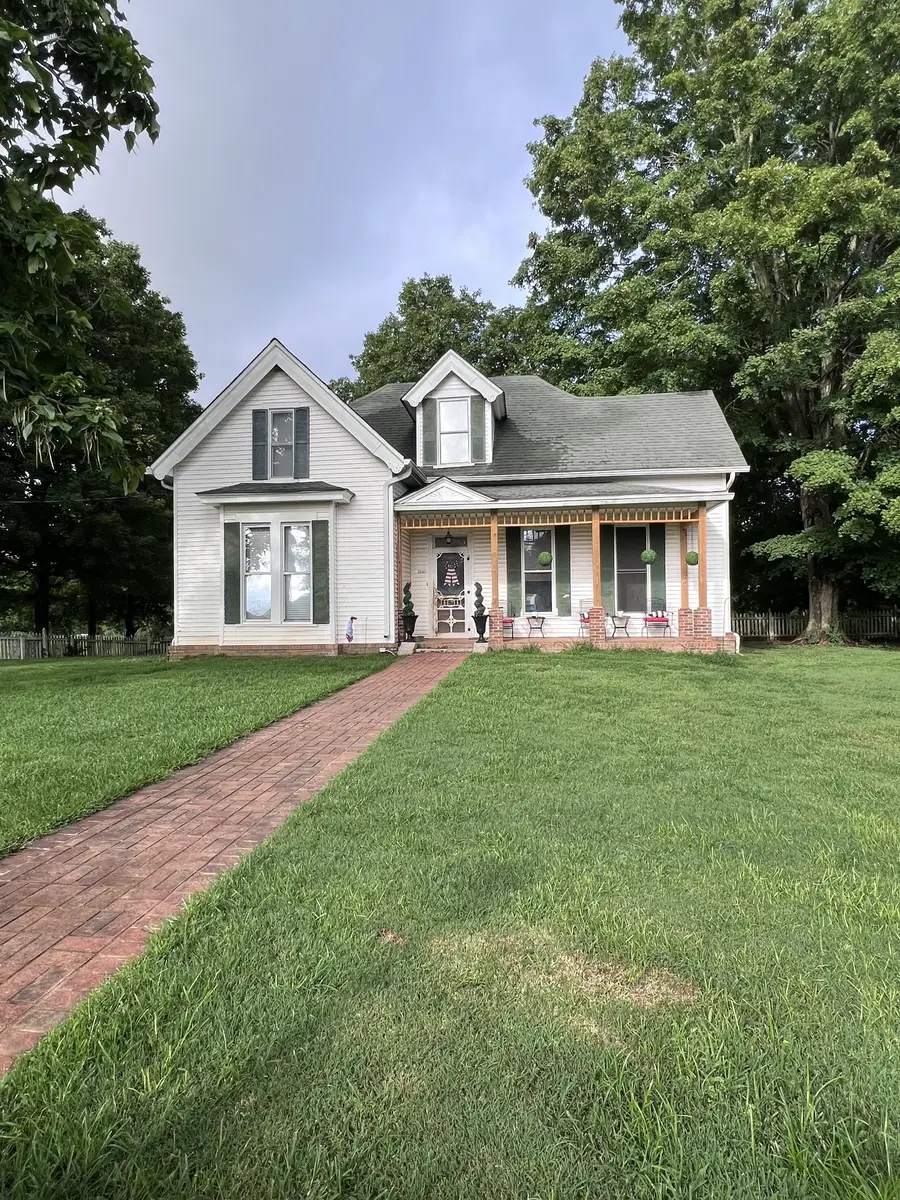 2343 Old Ashland City Rd, Clarksville, TN 37043 - #2