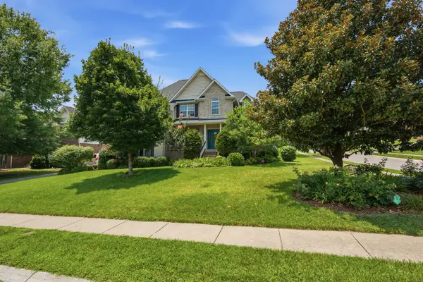 1529 Bunbury Dr, Thompsons Station, TN 37179