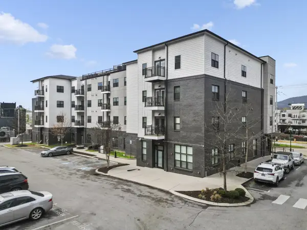 804 Riverfront Parkway #302, Chattanooga, TN 37402