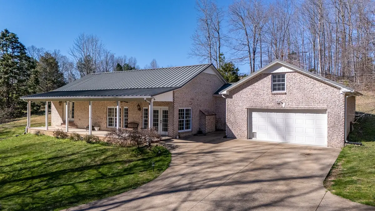 15 Clifton Rd, Lawrenceburg, TN 38464 - #1