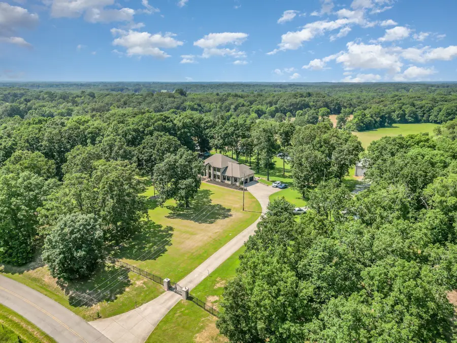 1640 Eno Rd, Dickson, TN 37055 - #2