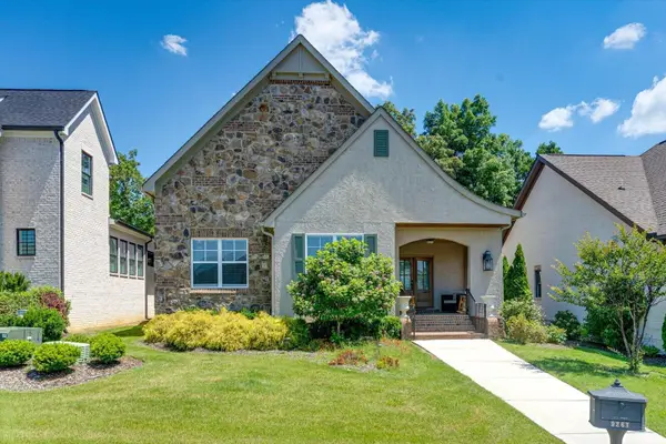 9261 Skyfall Drive, Ooltewah, TN 37363