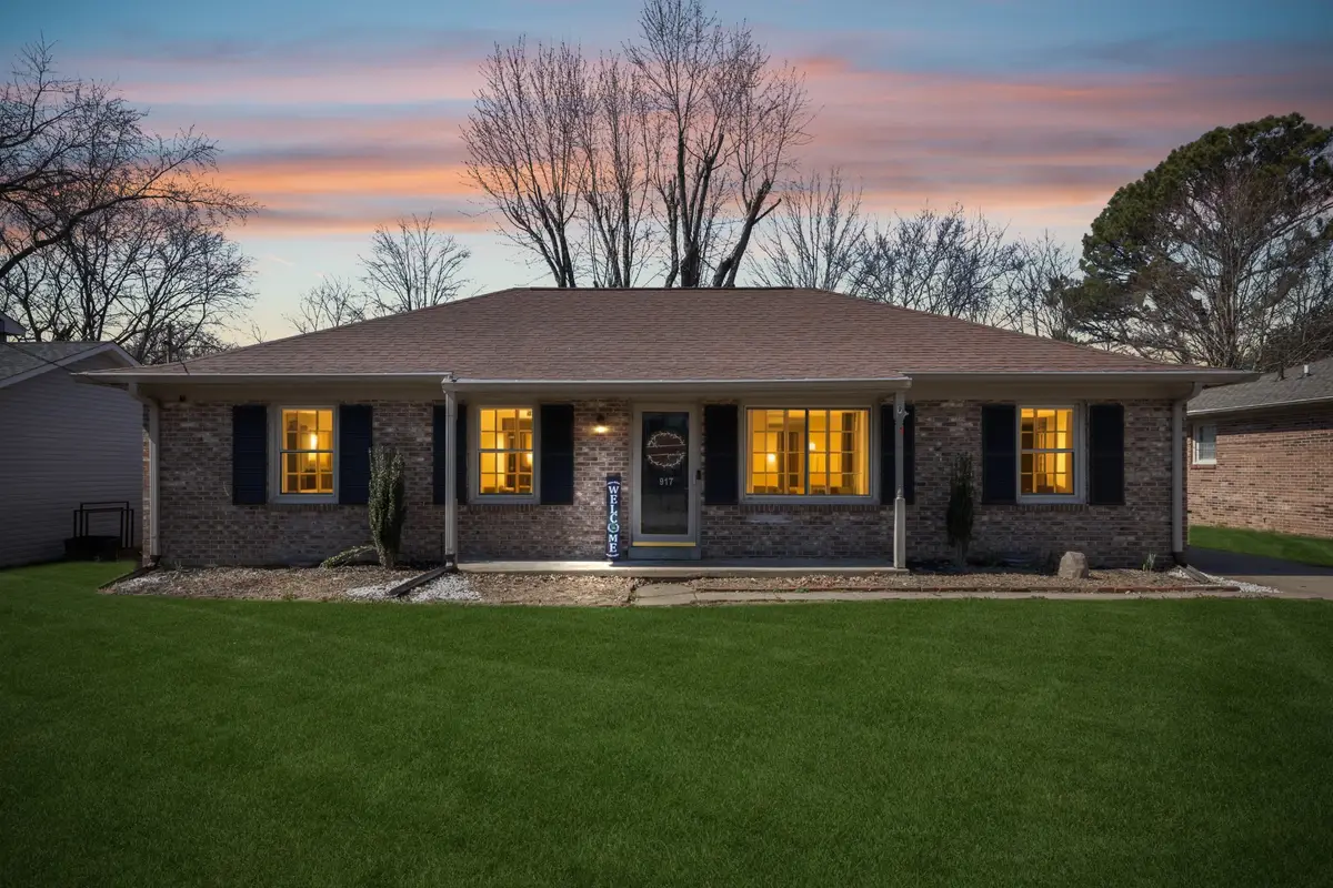 917 Springmont Dr, Hopkinsville, KY 42240 - #1
