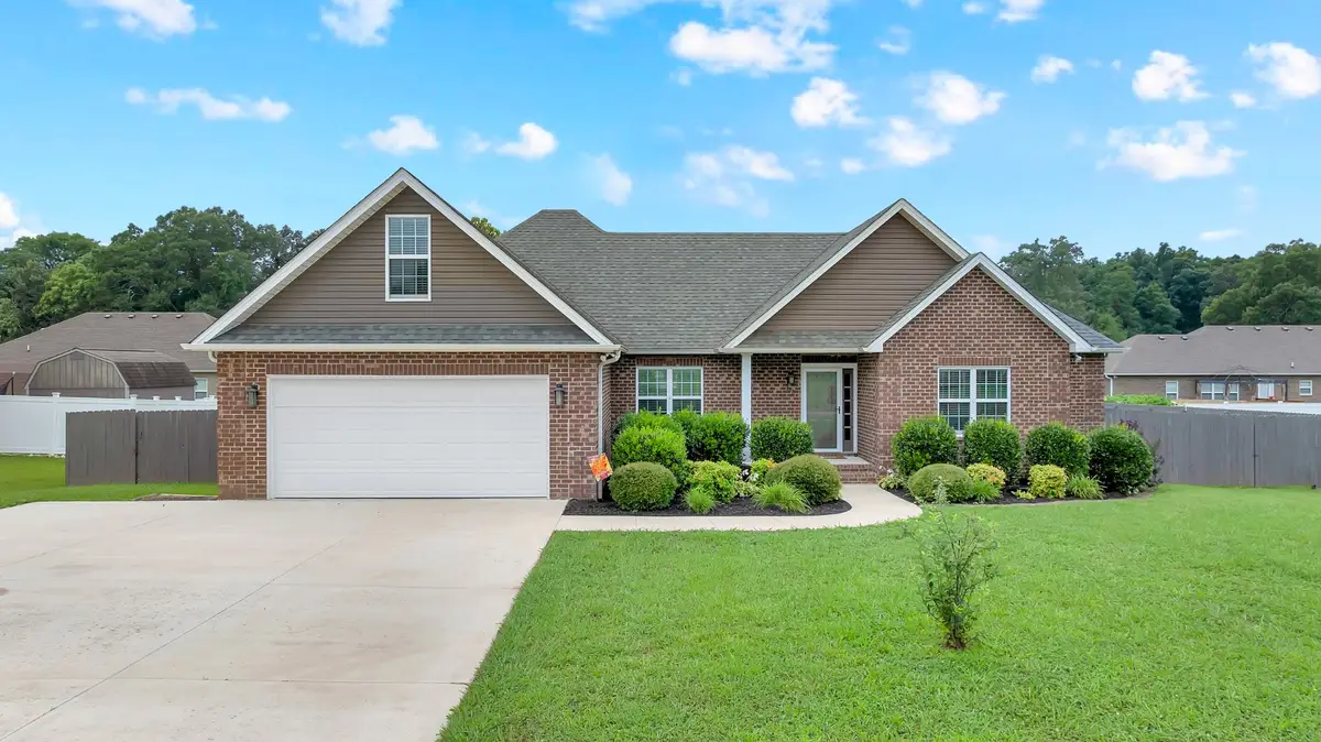 135 Chickamauga Trl, Winchester, TN 37398 - #1