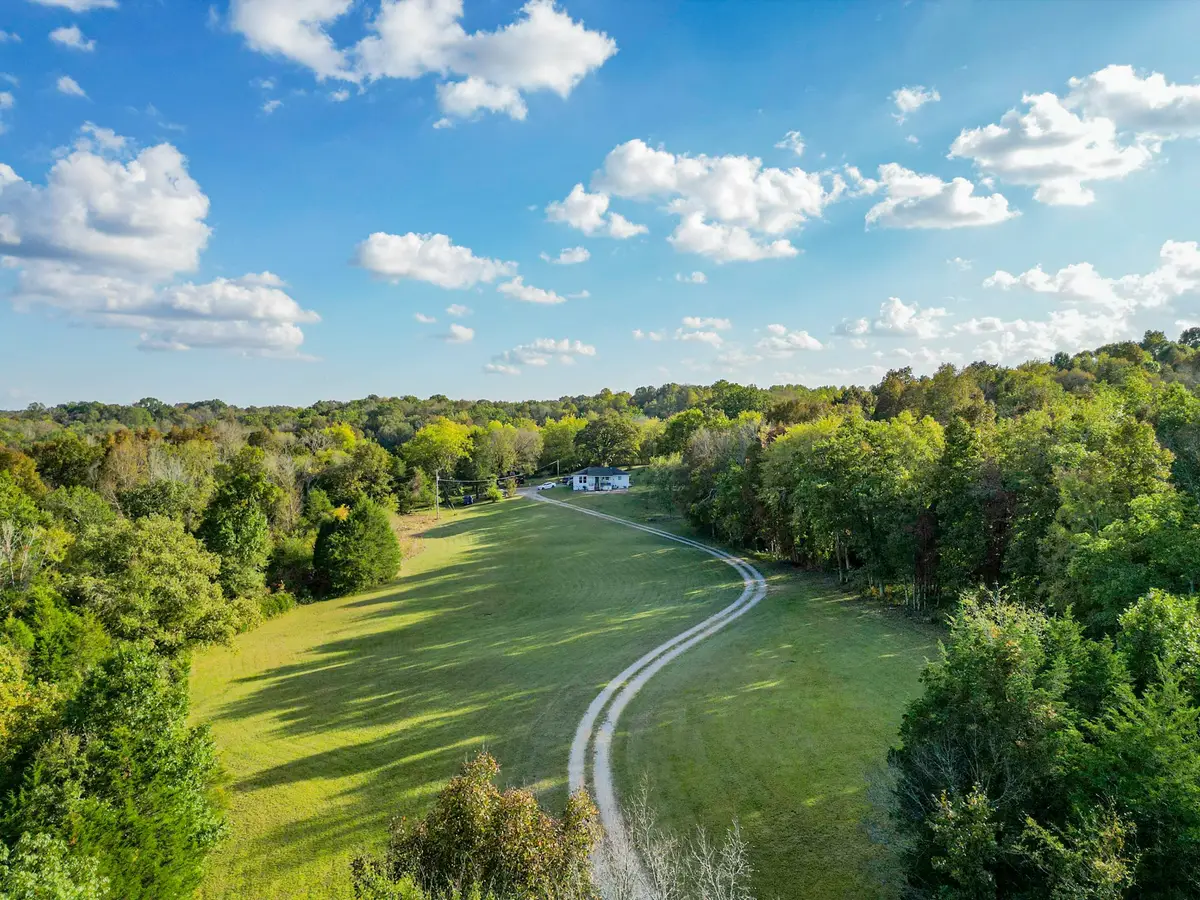2100 Hill Station Rd, Columbia, TN 38401 - #1
