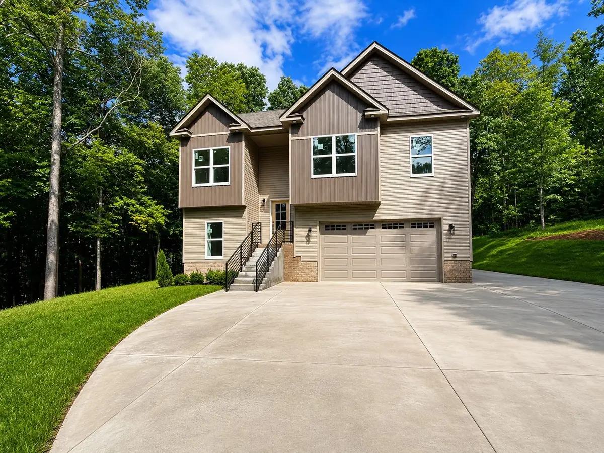 2210 Palmyra Rd, Palmyra, TN 37142 - #1