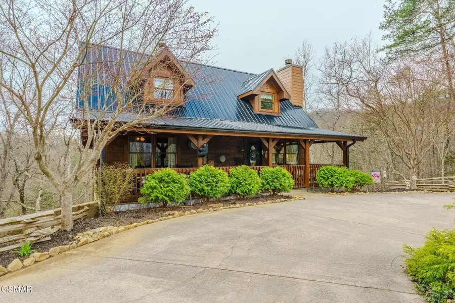 839 W Gold Dust Drive, Pigeon Forge, TN 37863 - #3