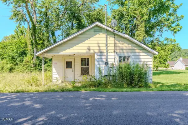3208 Black Oak Street, Pigeon Forge, TN 37863