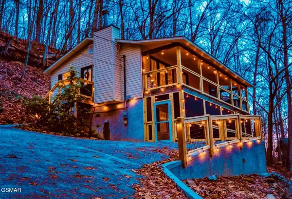 1816 Saint Moritz Drive, Gatlinburg, TN 37738