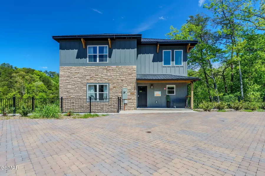 1130 Lee Cardwell Circle #UNIT 5R, Pigeon Forge, TN 37863 - #2