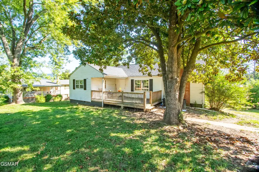 129 S High Knob Road, La Follette, TN 37766 - #2