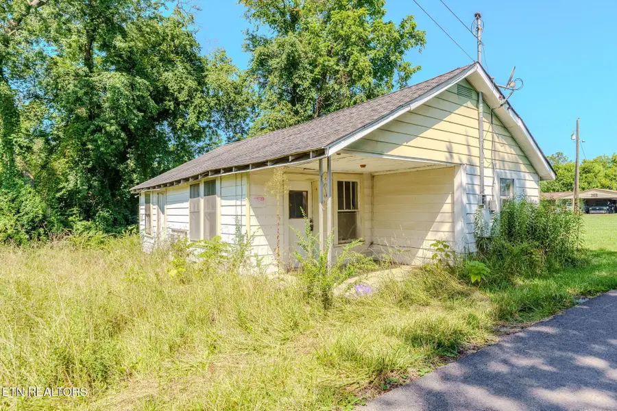 3208 Black Oak St, Pigeon Forge, TN 37863 - #2