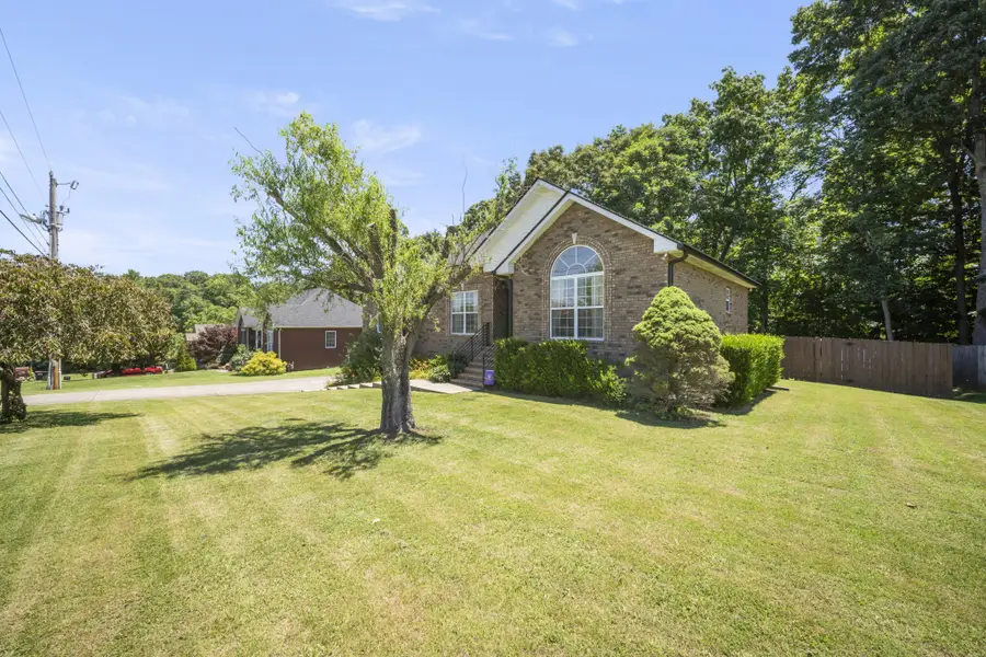 4092 Summit Dr, Greenbrier, TN 37073 - #3
