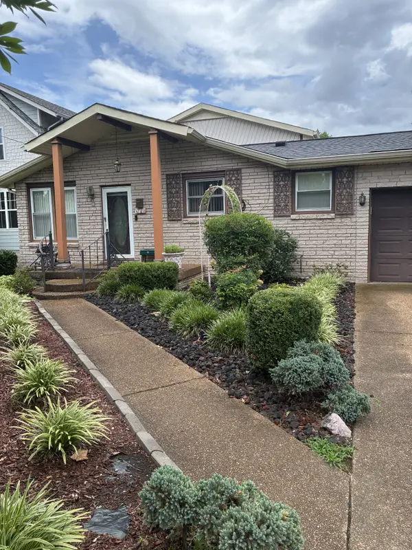 1704 15th Ave S, Nashville, TN 37212