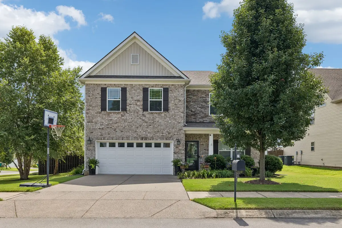 1056 Daniel Ln, Spring Hill, TN 37174 - #1