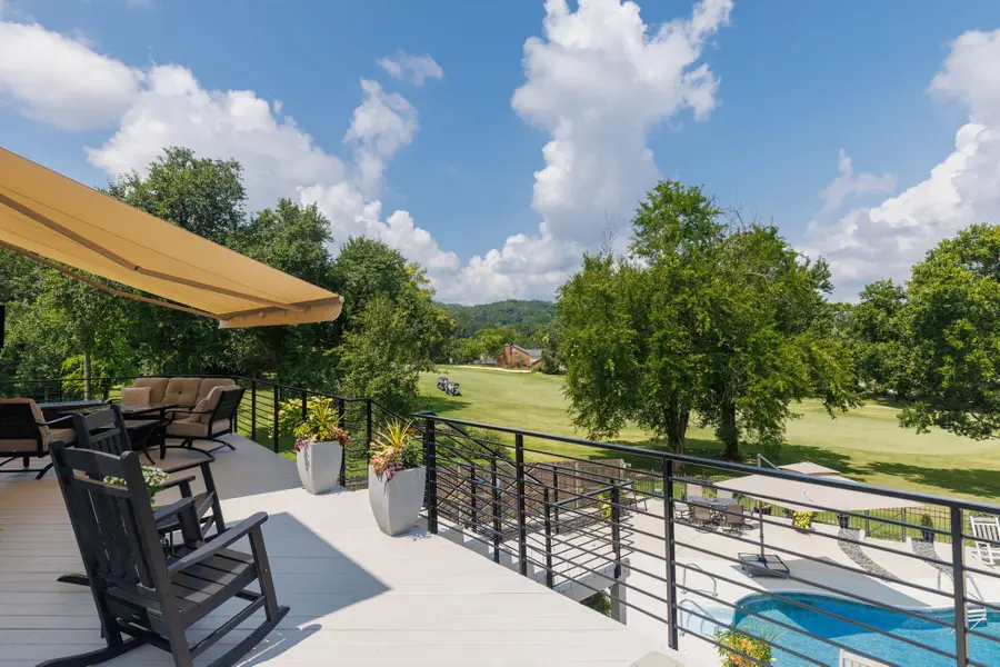 516 Stratford Ct, Franklin, TN 37069 - #2