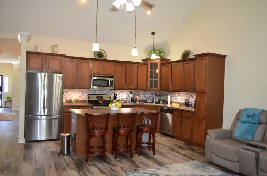105 Annalise Dr, Clarksville, TN 37043 - #2