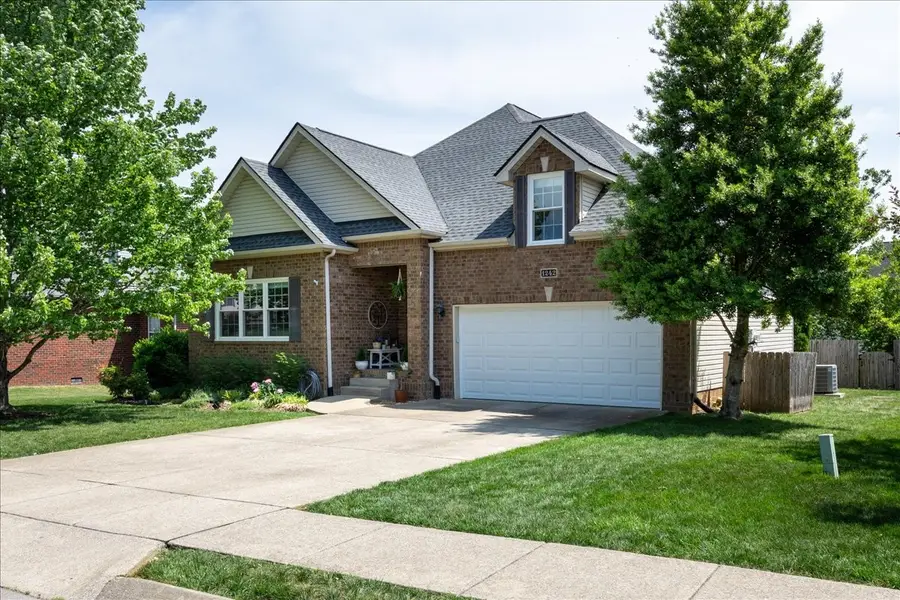 1242 Chapmans Retreat Dr, Spring Hill, TN 37174 - #2