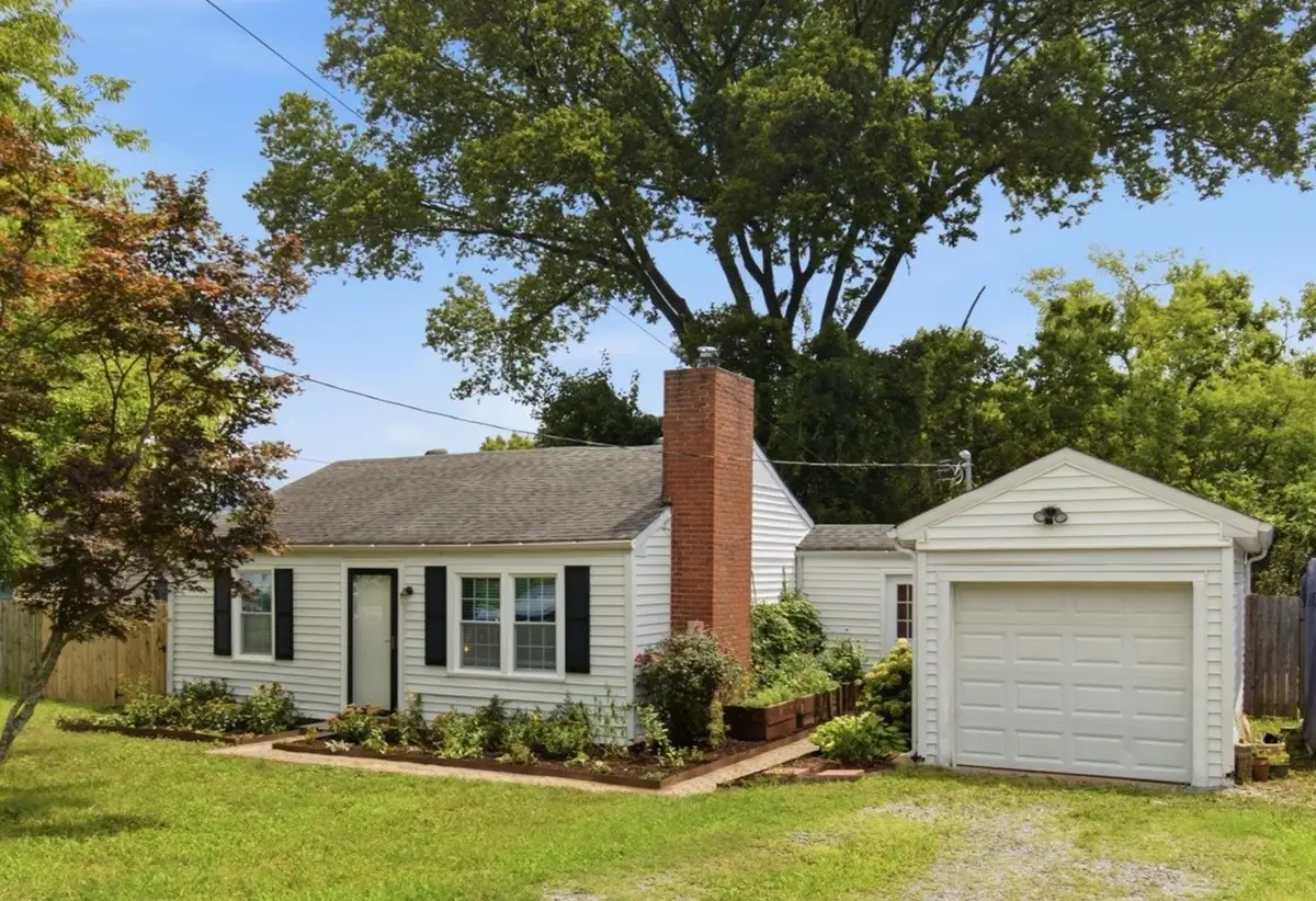 2708 Hartford Dr, Nashville, TN 37210 - #1