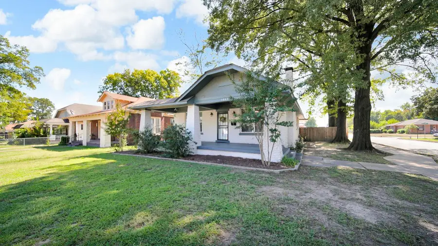 1023 Forrest Ave, Memphis, TN 38105 - #2