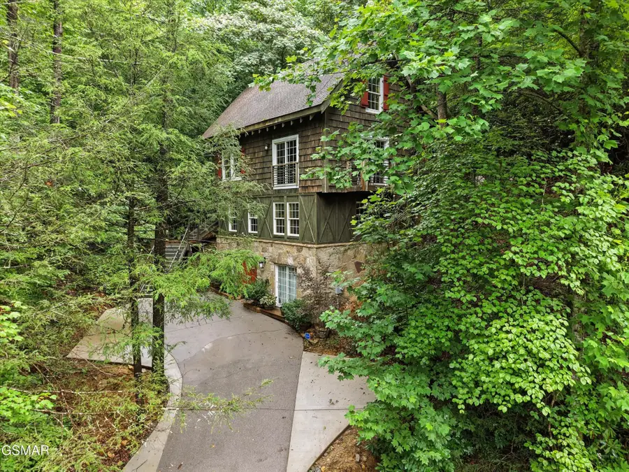 345 Gatlin Drive, Gatlinburg, TN 37738 - #2