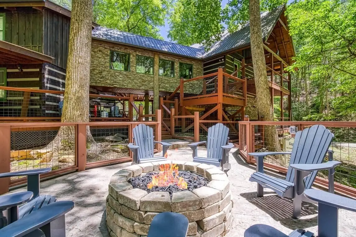 2440 Paradise Falls Way, Sevierville, TN 37862 - #1