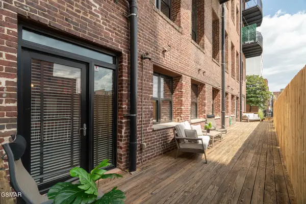 240 W Jackson Avenue #B05, Knoxville, TN 37902