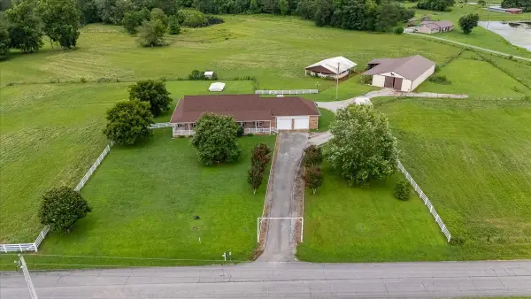 158 Big Springs Rd, Lawrenceburg, TN 38464