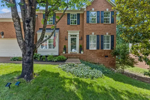 6932 Harpeth Glen Trce, Nashville, TN 37221