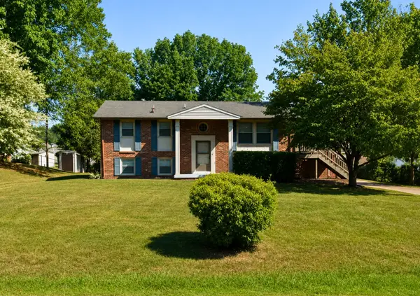 309 Dunbar Cave Rd, Clarksville, TN 37043