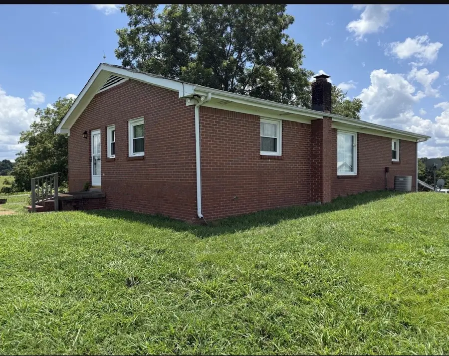 637 Sheehy Rd, Mc Ewen, TN 37101 - #3