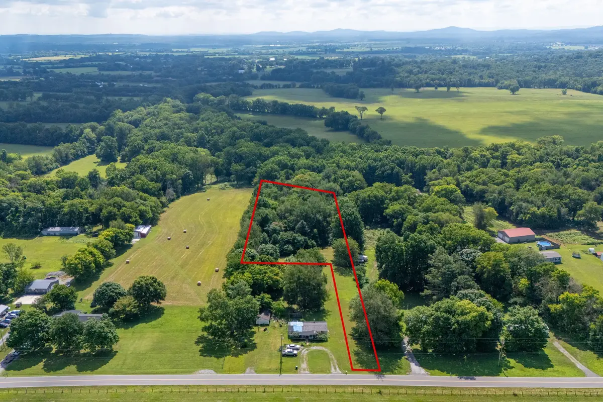 1136 Elmore Rd, Eagleville, TN 37060 - #1