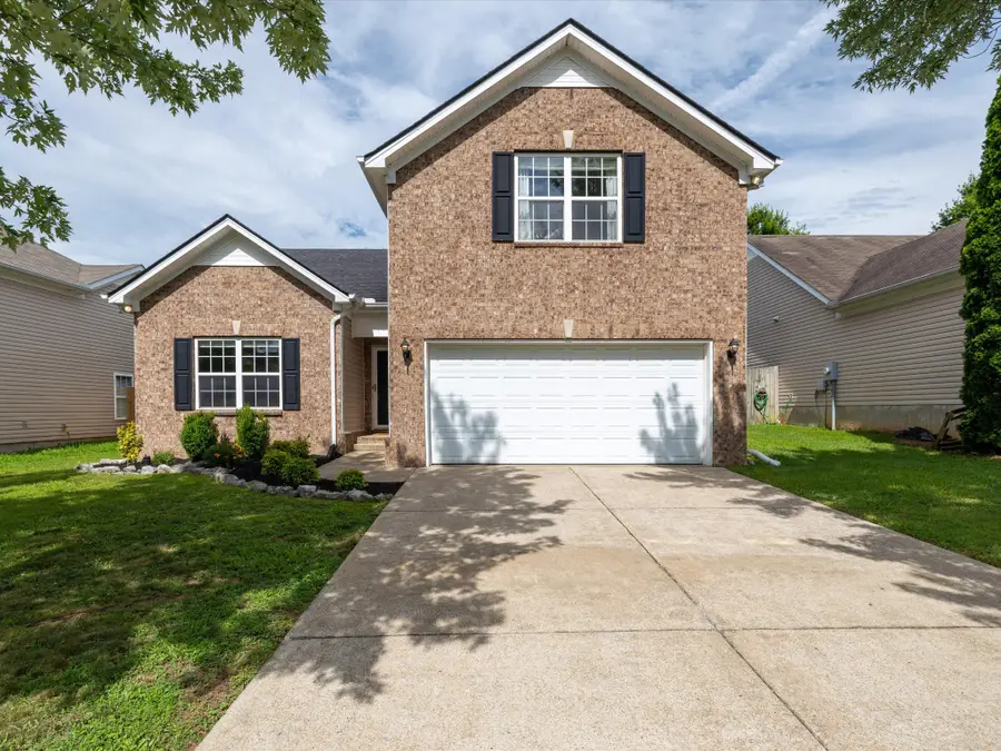 2132 Deer Valley Dr, Spring Hill, TN 37174 - #3
