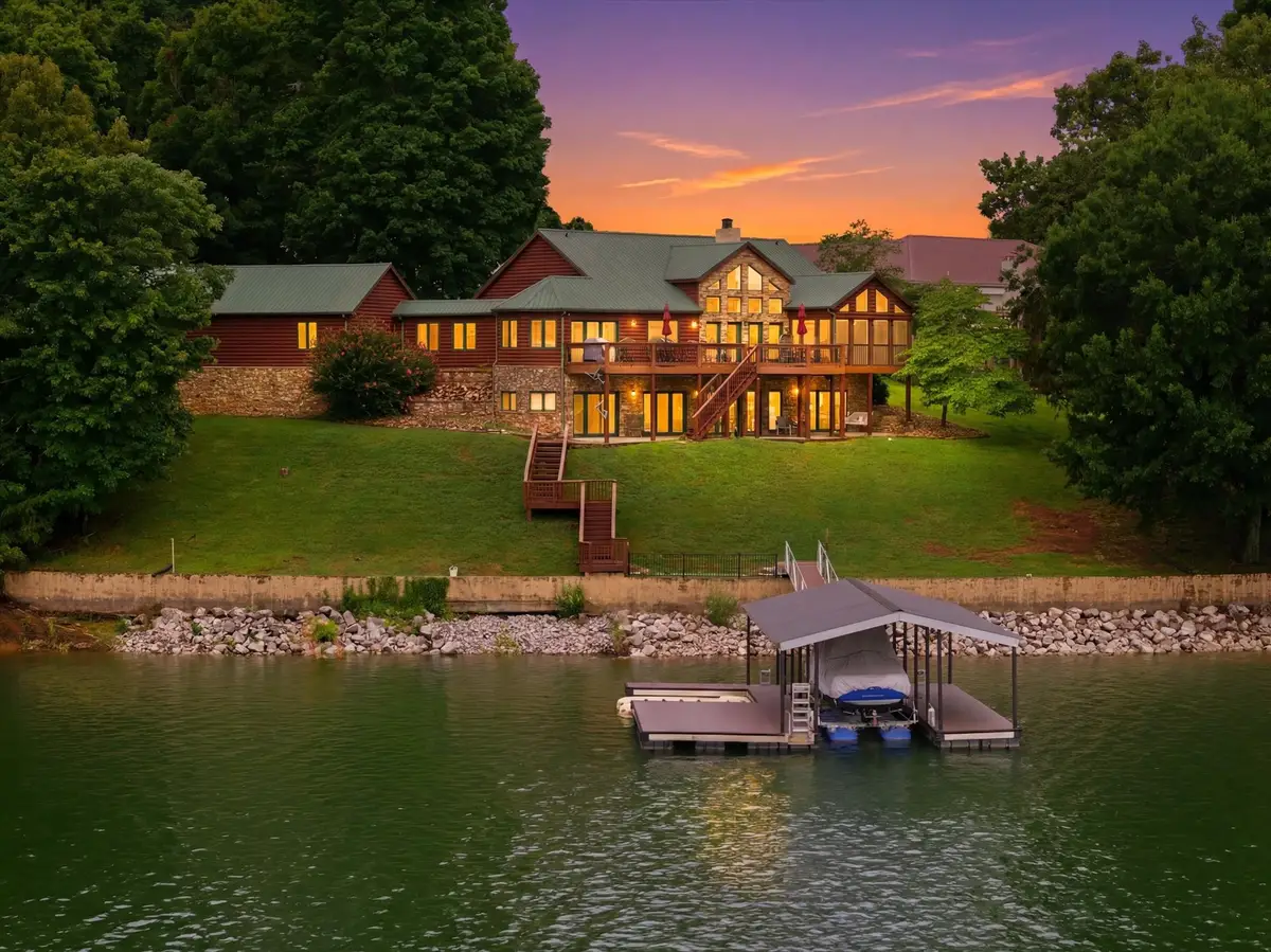 2114 Bridge View Dr, Dandridge, TN 37725 - #1