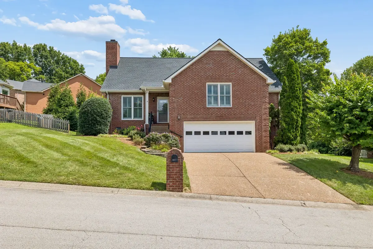 7216 Magnolia Hills Dr, Nashville, TN 37221 - #1