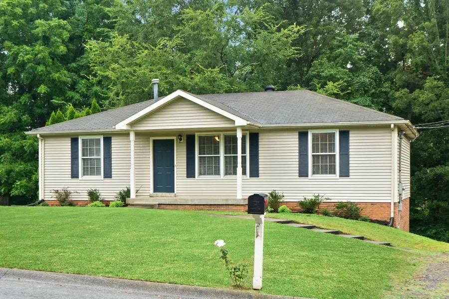 2706 Knob Ct, Clarksville, TN 37043 - #2