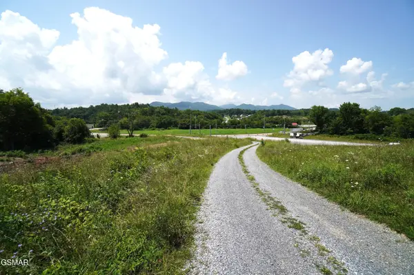 738 W Highway 25 70, Newport, TN 37821