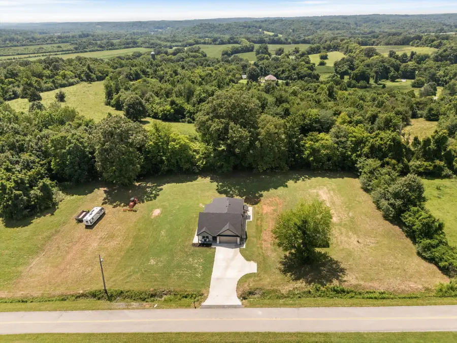 4740 Morrow Rd, Woodlawn, TN 37191 - #3