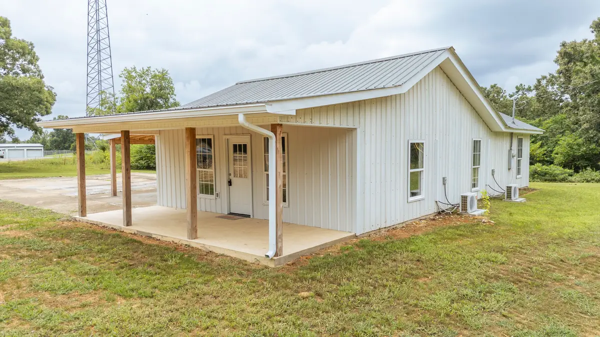 6855 Highway 69, Savannah, TN 38372 - #1