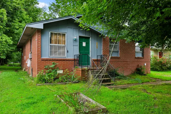 1108 E Moore St, Tullahoma, TN 37388