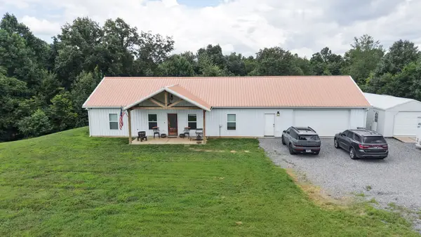 4423 Highland Rd, Lafayette, TN 37083