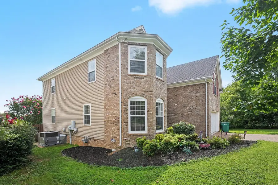 1324 Saybrook Xing, Thompsons Station, TN 37179 - #3