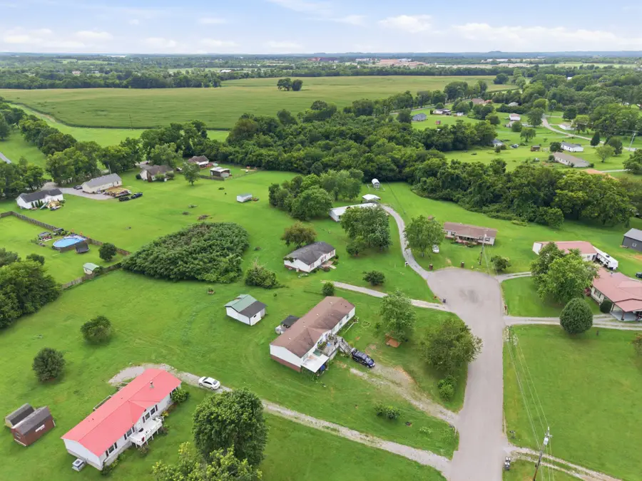 1019 Lbj Ct, Gallatin, TN 37066 - #2