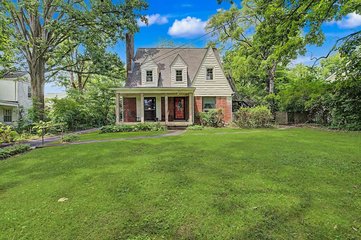 1718 Green Hills Dr, Nashville, TN 37215 - #1