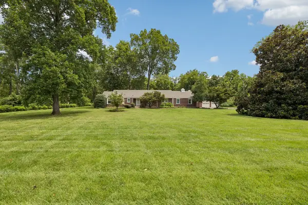 4000 Crestridge Dr, Nashville, TN 37204