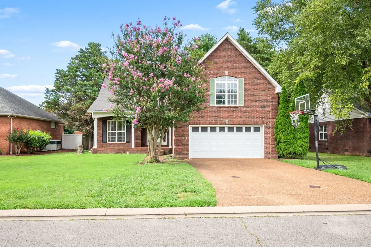 215 Black Bear Trl, Murfreesboro, TN 37127 - #1