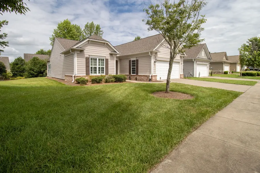182 Navy Cir, Mount Juliet, TN 37122 - #2